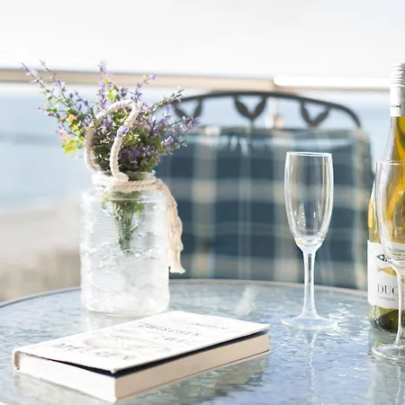 Am Suedstrand 9 Strandburg Ii * Fehmarn